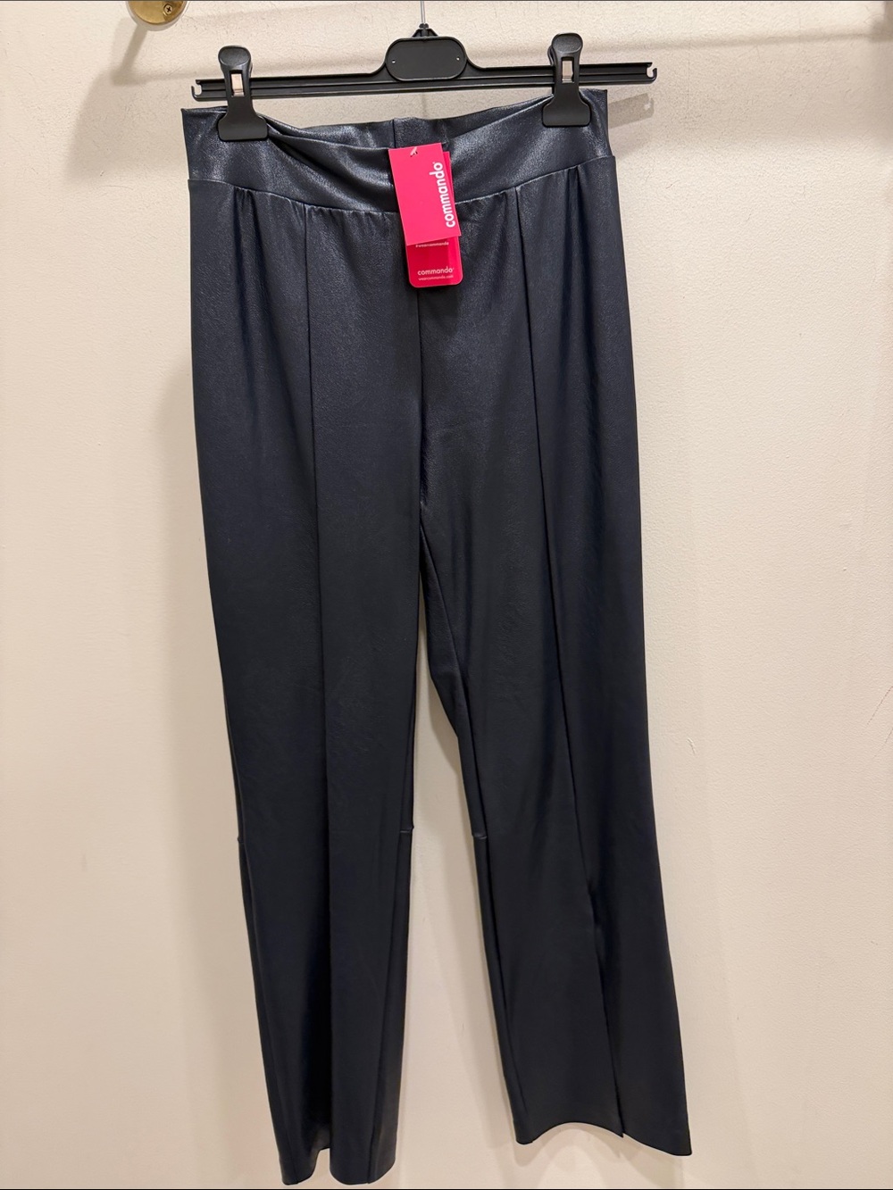 Commando Faux Leather 7/8 Split Front Pants in Navy. Size small. NWT